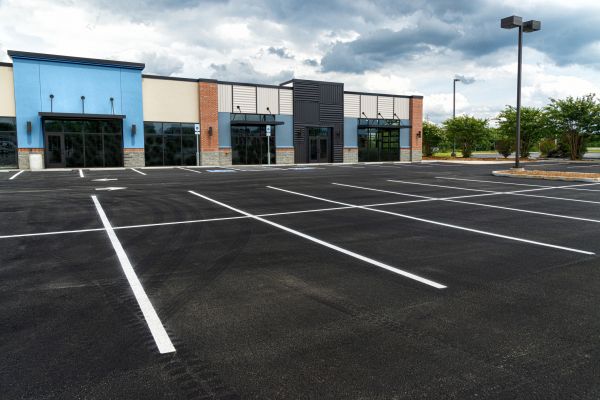 Cost of Parking Lot Blacktopping in Cabot